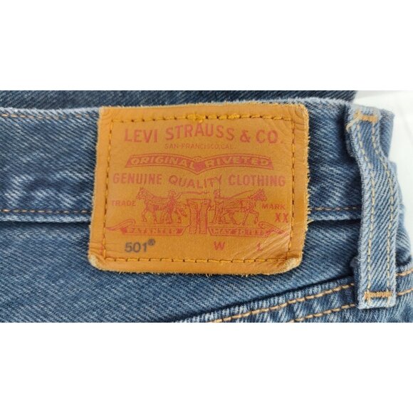 Levi Dark Wash 501 Distressed Button Fly 27x26 - Picture 4 of 12